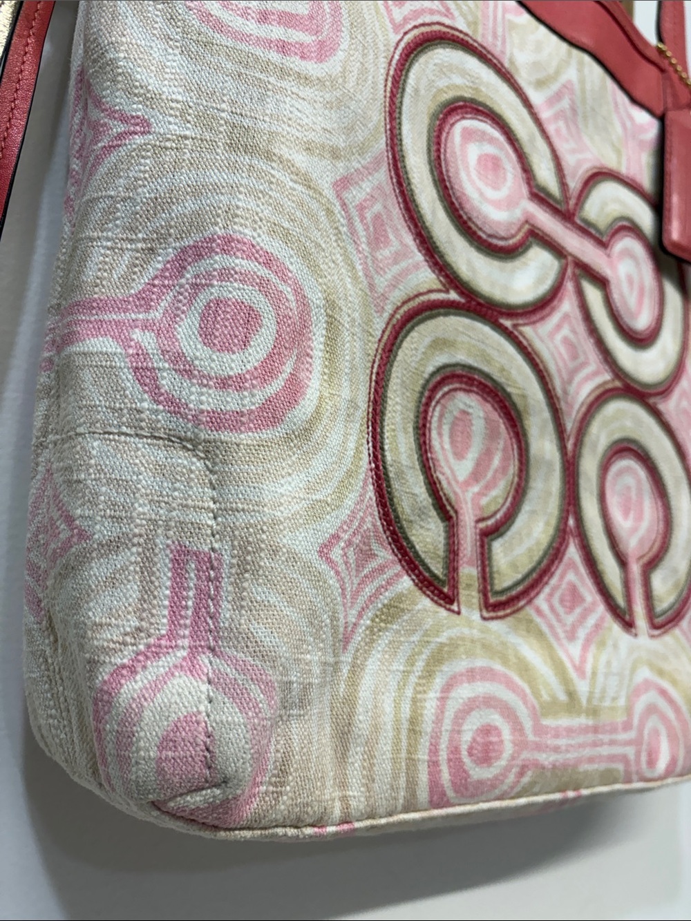 COACH Tote - Picture 4 of 16